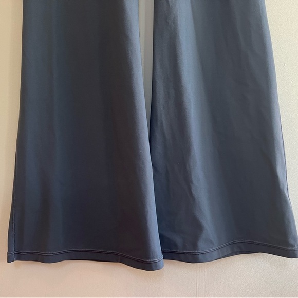 Athleta Women's Salutation Stash High Rise Flare Pants in Shadow Blue, size XL - Picture 7 of 13